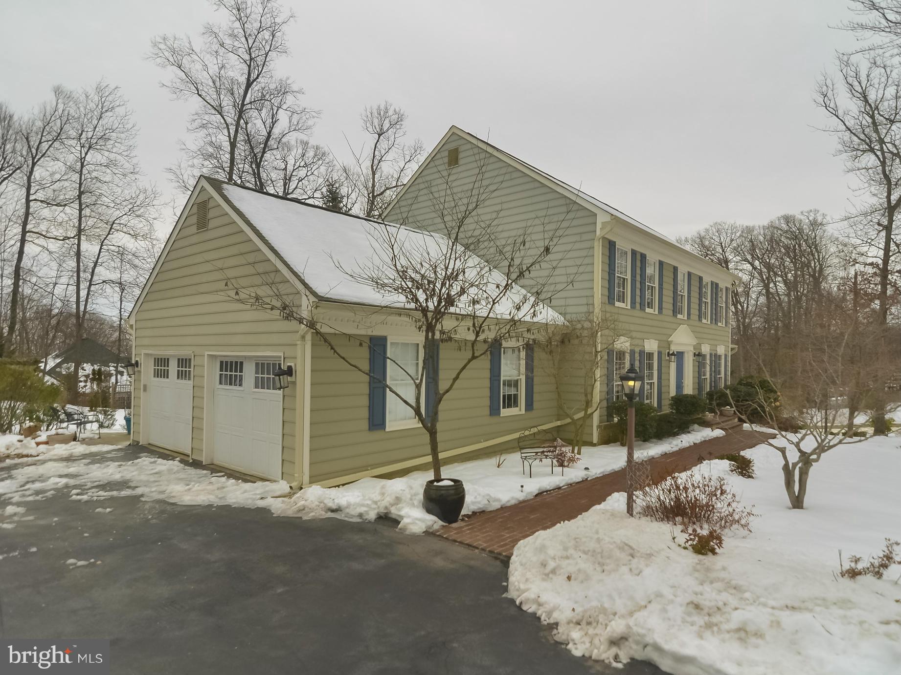 7131 Baldwin Ridge Road Warrenton, VA 20187 - Photo 29 of 30 Side load garage
