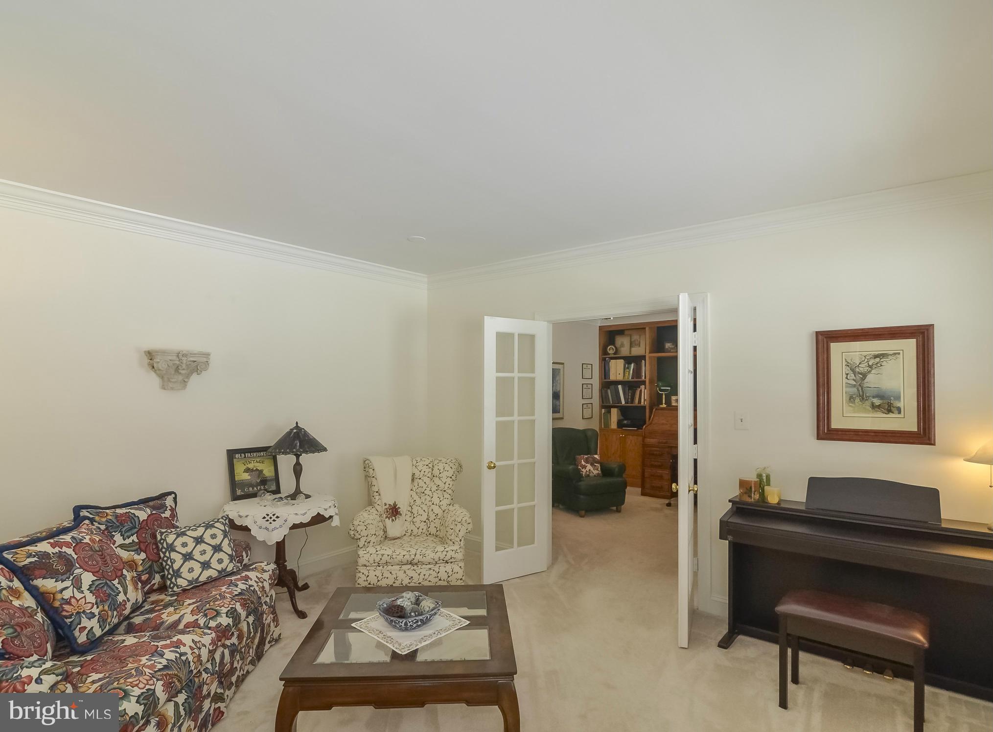 7131 Baldwin Ridge Road Warrenton, VA 20187 - Photo 6 of 30 Living Room