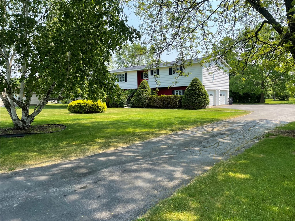 11 Anthony Drive Seneca Falls, NY 13148 - Photo 2 of 45