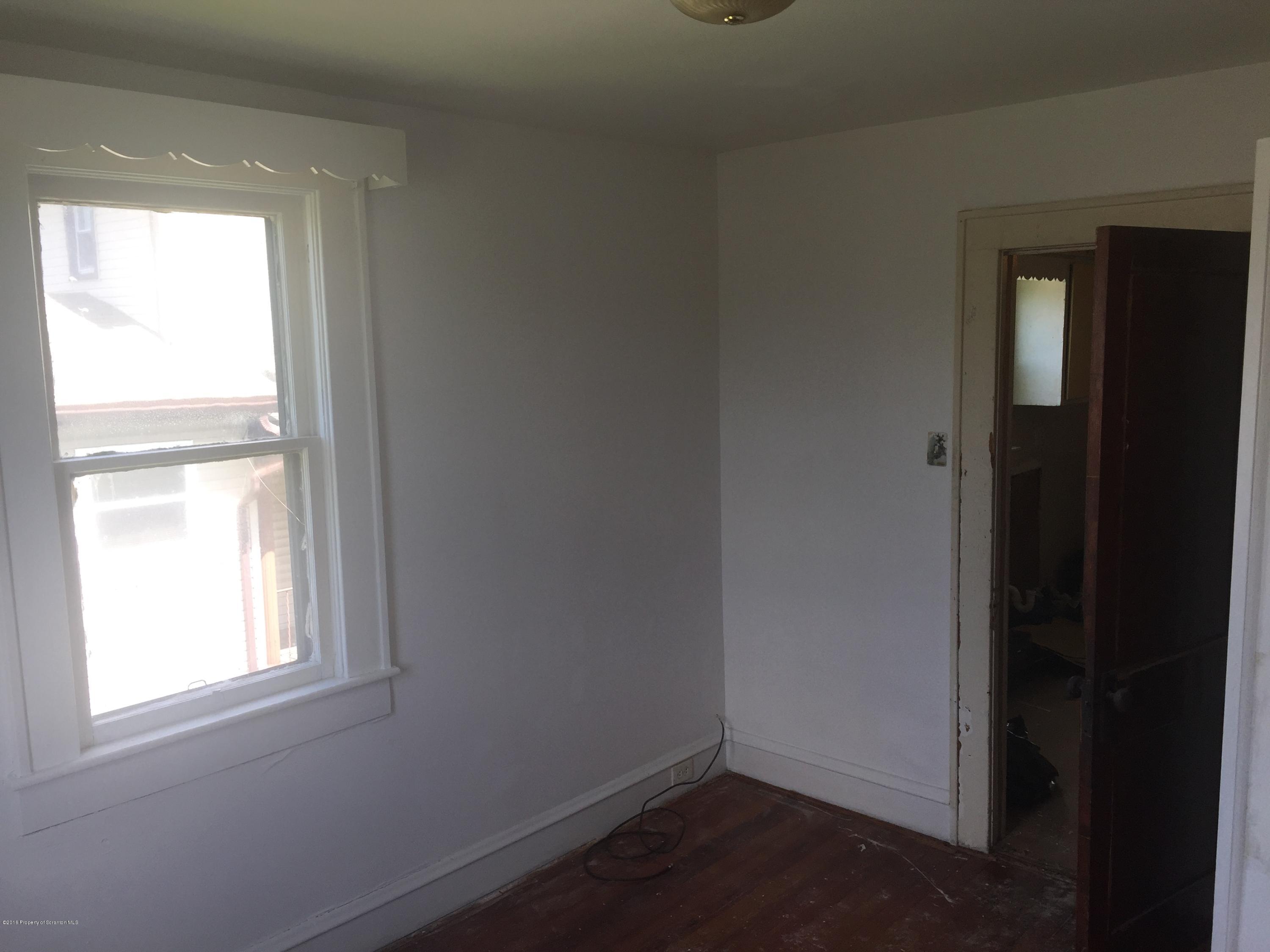 1506 Prospect Avenue Scranton, PA 18505 - Photo 7 of 17 Gallery Image 7