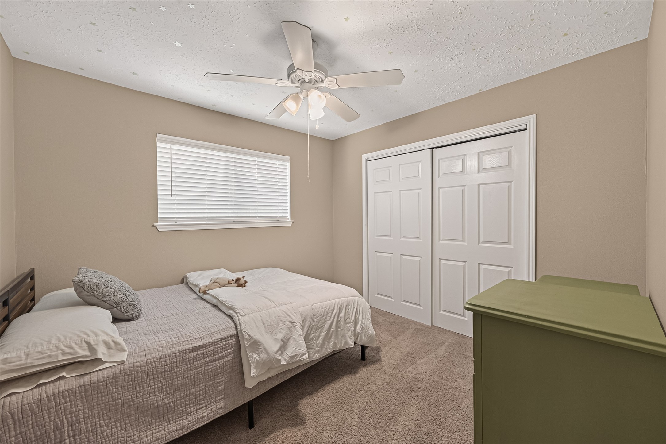 22939 Indian Ridge Drive Katy, TX 77450 - Photo 21 of 35 Secondary bedroom