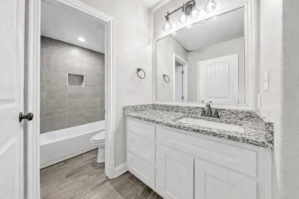 $2,150 | 228 St Charles Drive, Springtown, TX 76082