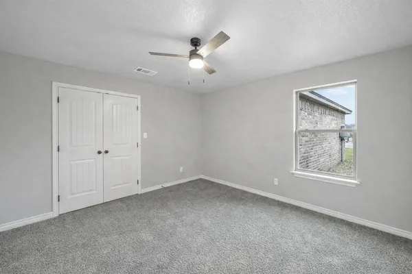 $2,150 | 228 St Charles Drive, Springtown, TX 76082