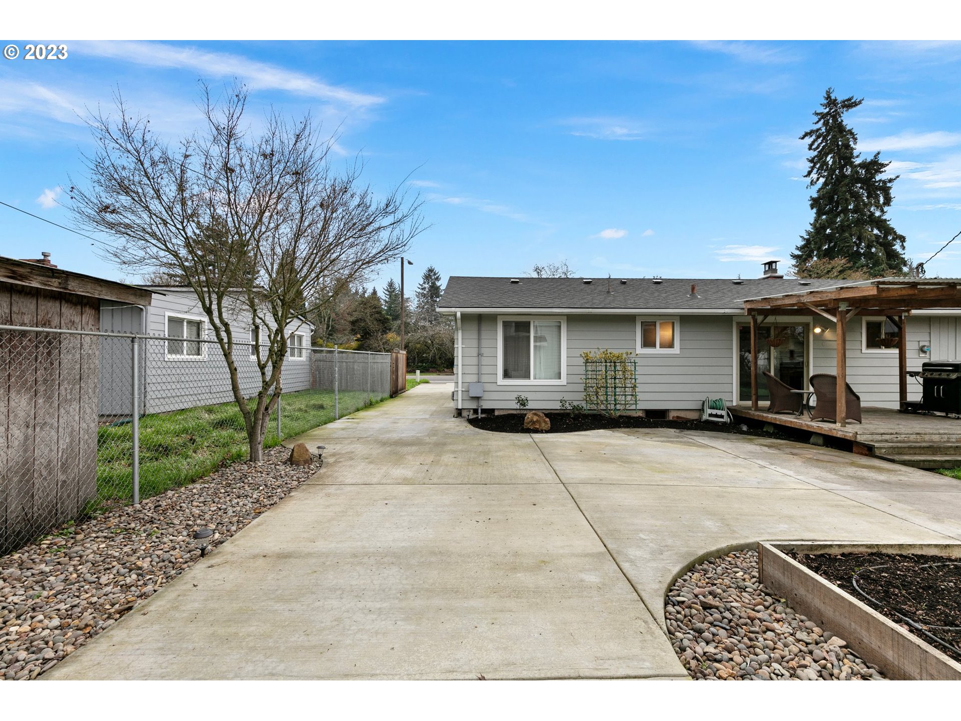 3335 Harlow Road Eugene, OR 97401 - Photo 18 of 42 Gallery Image 18