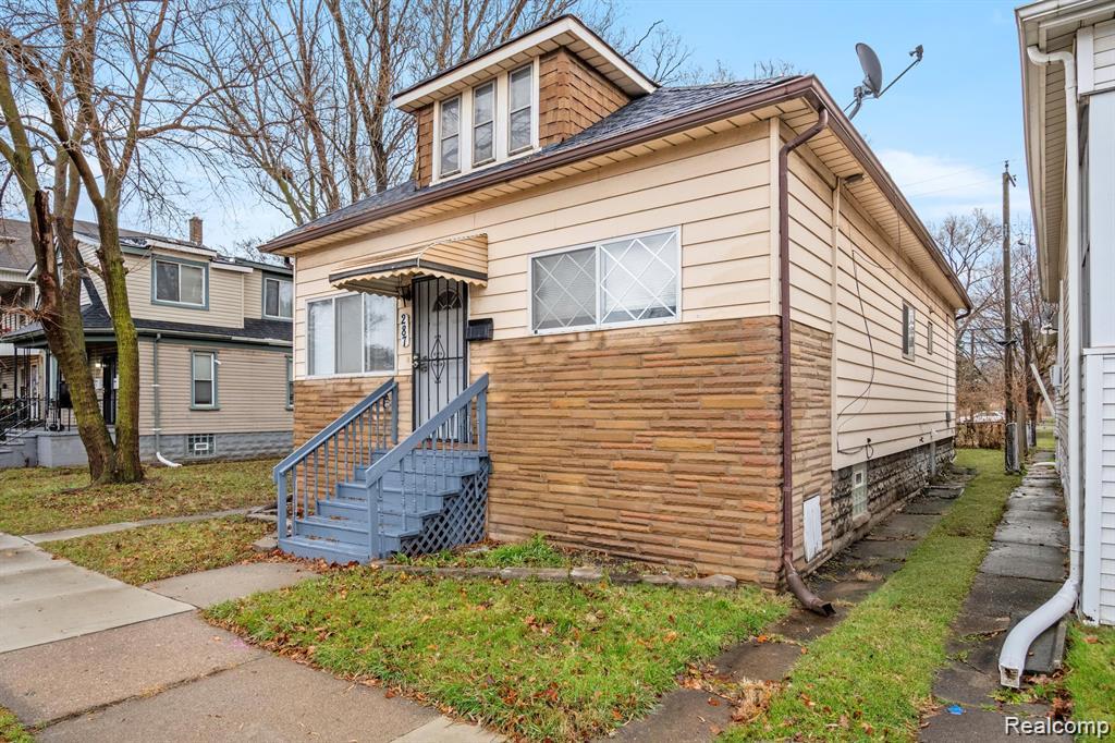 287 Richter Street River Rouge, MI 48218 - Photo 3 of 38