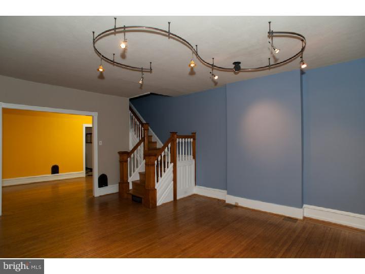 207 Rochelle Avenue Philadelphia, PA 19128 - Photo 4 of 25 Gallery Image 4