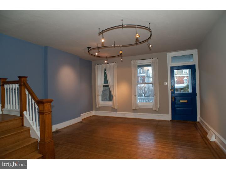 207 Rochelle Avenue Philadelphia, PA 19128 - Photo 6 of 25 Gallery Image 6