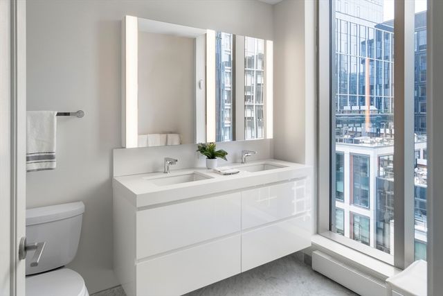 $1,600,000 | 135 Seaport Boulevard, Unit 1903, Boston, MA 02210