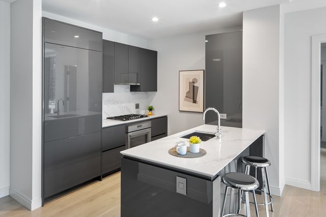 $1,600,000 | 135 Seaport Boulevard, Unit 1903, Boston, MA 02210