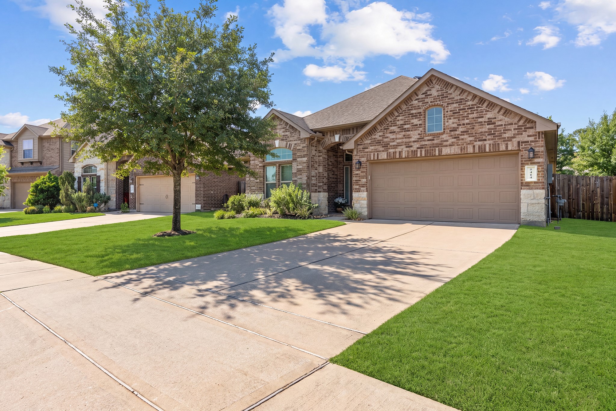 5414 Claymore Meadow Lane Spring, TX 77389 - Photo 3 of 35 Four sides brick.