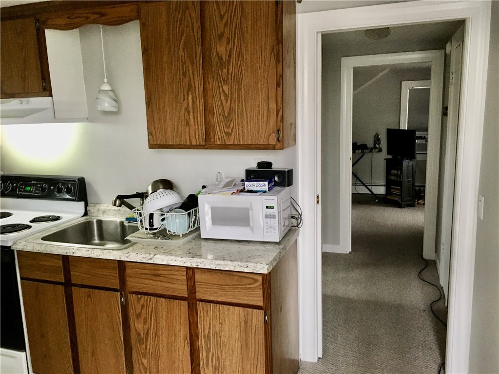 435 Turner Road Middletown, RI 02842 - Photo 18 of 22 SECOND FLOOR APARTMENT
