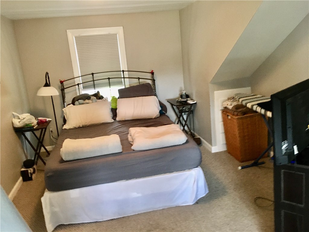 435 Turner Road Middletown, RI 02842 - Photo 19 of 22 SECOND FLOOR APARTMENT