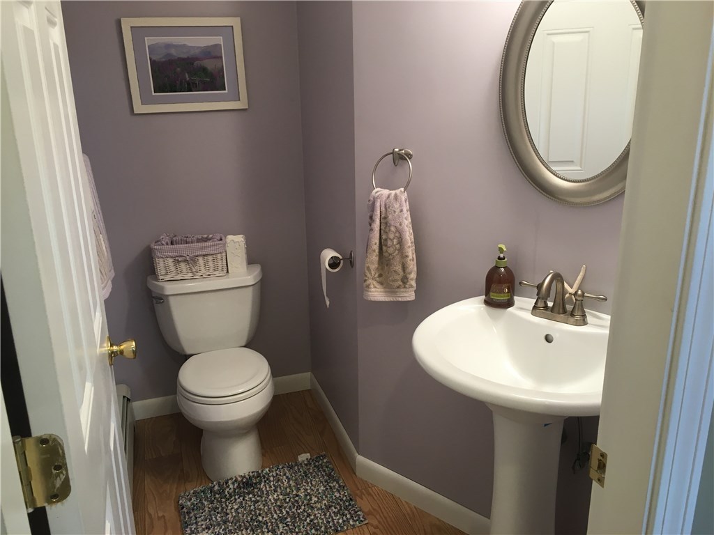 435 Turner Road Middletown, RI 02842 - Photo 10 of 22