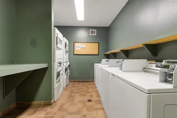 $2,775 | 800 South Dakota Avenue, Unit 435, Tampa, FL 33606