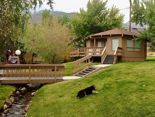 $589,000 | 48 Aspen Terrace, Unit 4, Crowley Lake, CA 93546