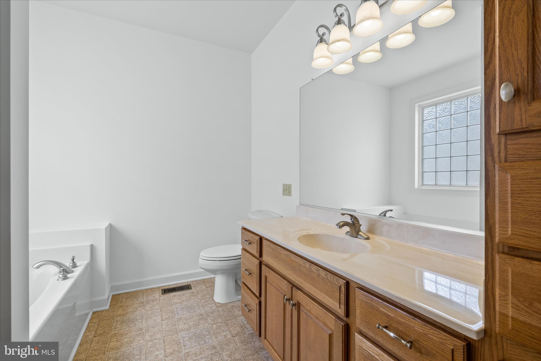2 Derr Lane Middletown, MD 21769 - Photo 35 of 59 2 Derr Ln-027