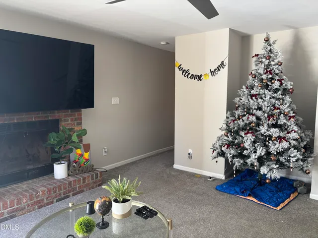 $1,625 | 2922 B Glenridge Drive, Raleigh, NC 27604