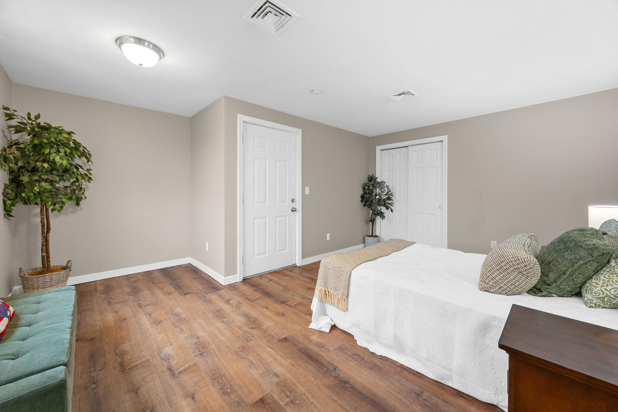 425 Main Street, Unit D Chatham, MA 02633 - Photo 21 of 25 23-web-or-mls-425-main-st