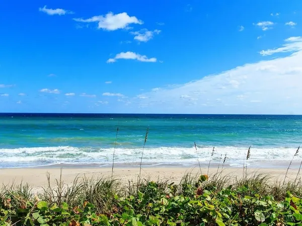 $13,000 | 8840 South Sea Oaks Way, Unit 107, Vero Beach, FL 32963