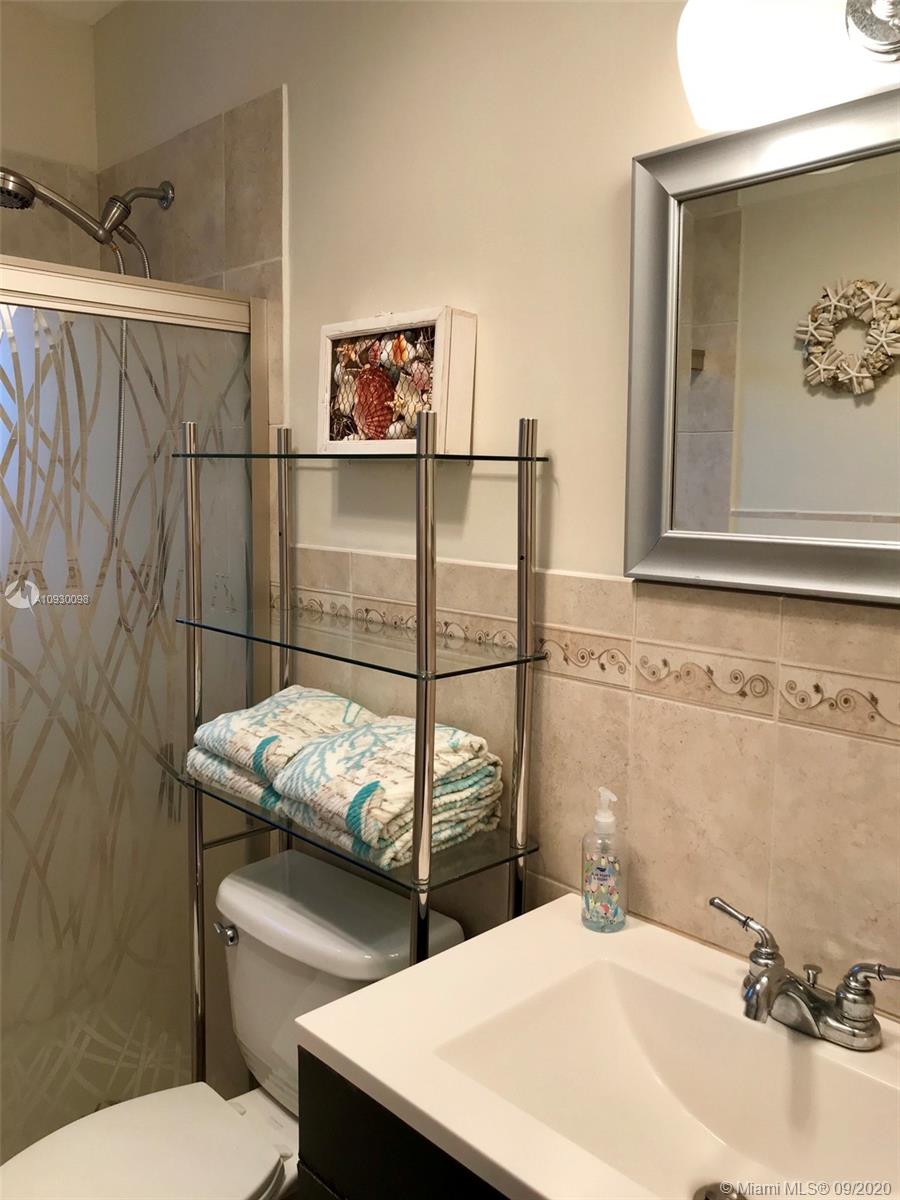 Kendall Green Pompano Beach, FL 33064 - Photo 9 of 18