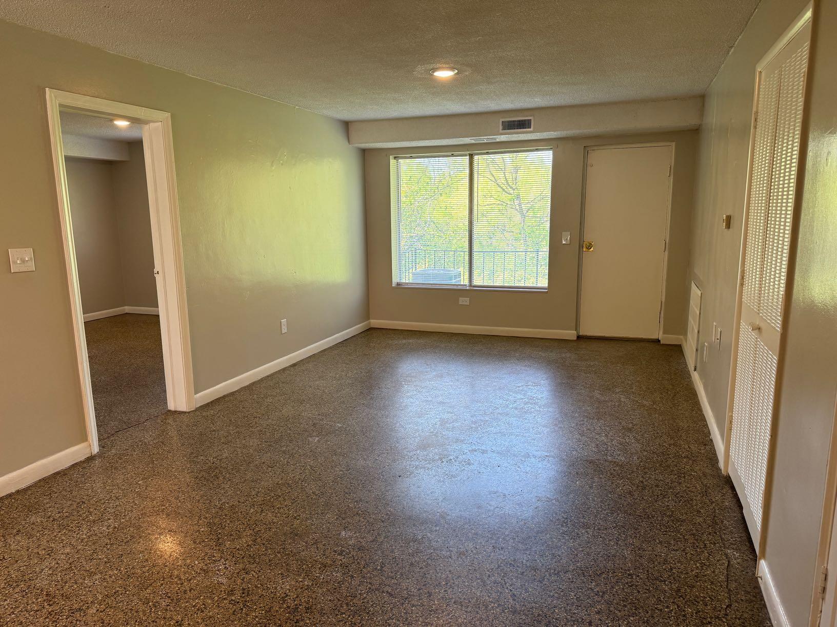 100 Ridgeview Lane, Unit 1 Bassett, VA 24055 - Photo 7 of 9 131CE7CB-AD5C-4583-9886-28344F73A005