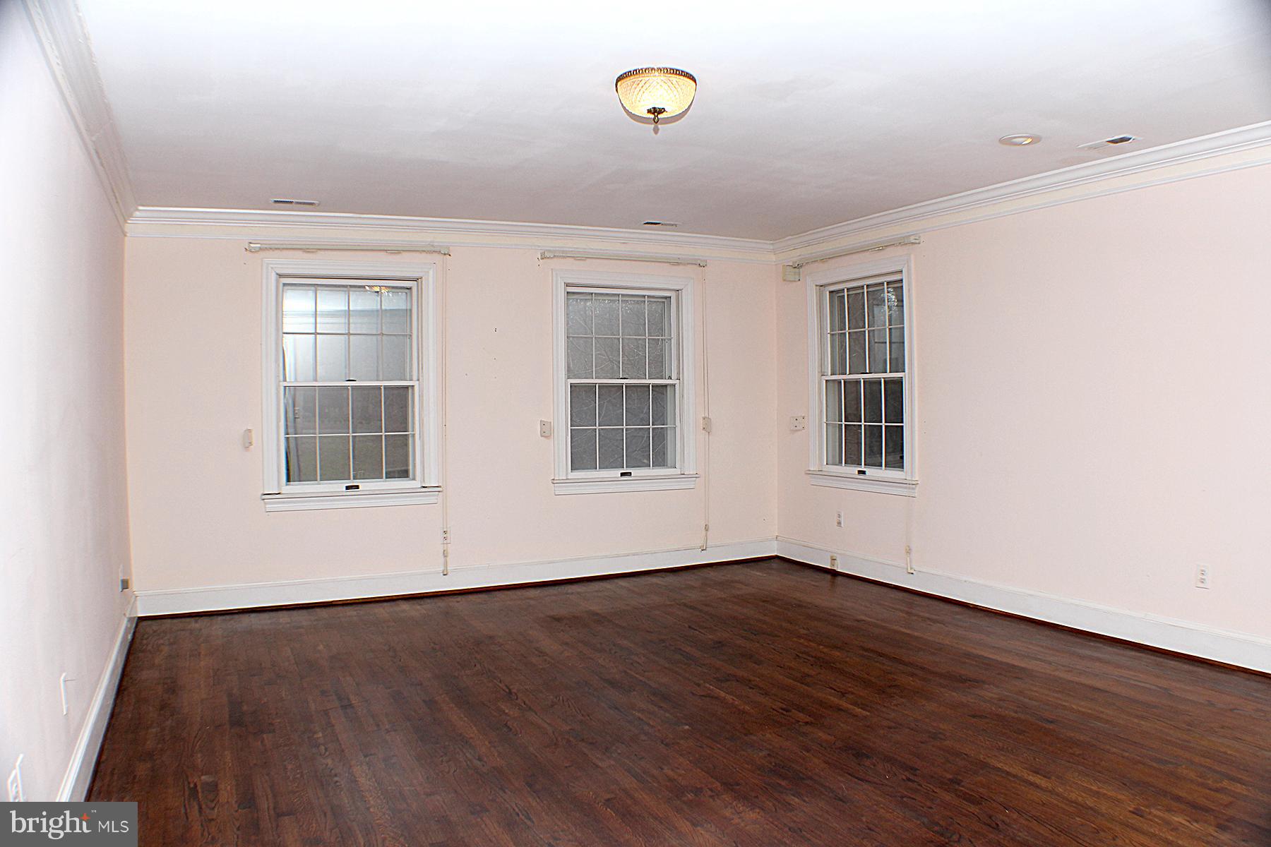 10900 Tara Road Rockville, MD 20854 - Photo 16 of 25 Bedroom 1