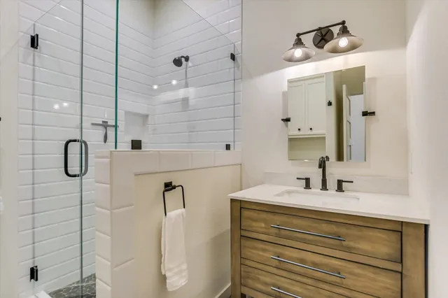 $2,800,000 | 1880 Purple Sage Lane, Kingsland, TX 78639