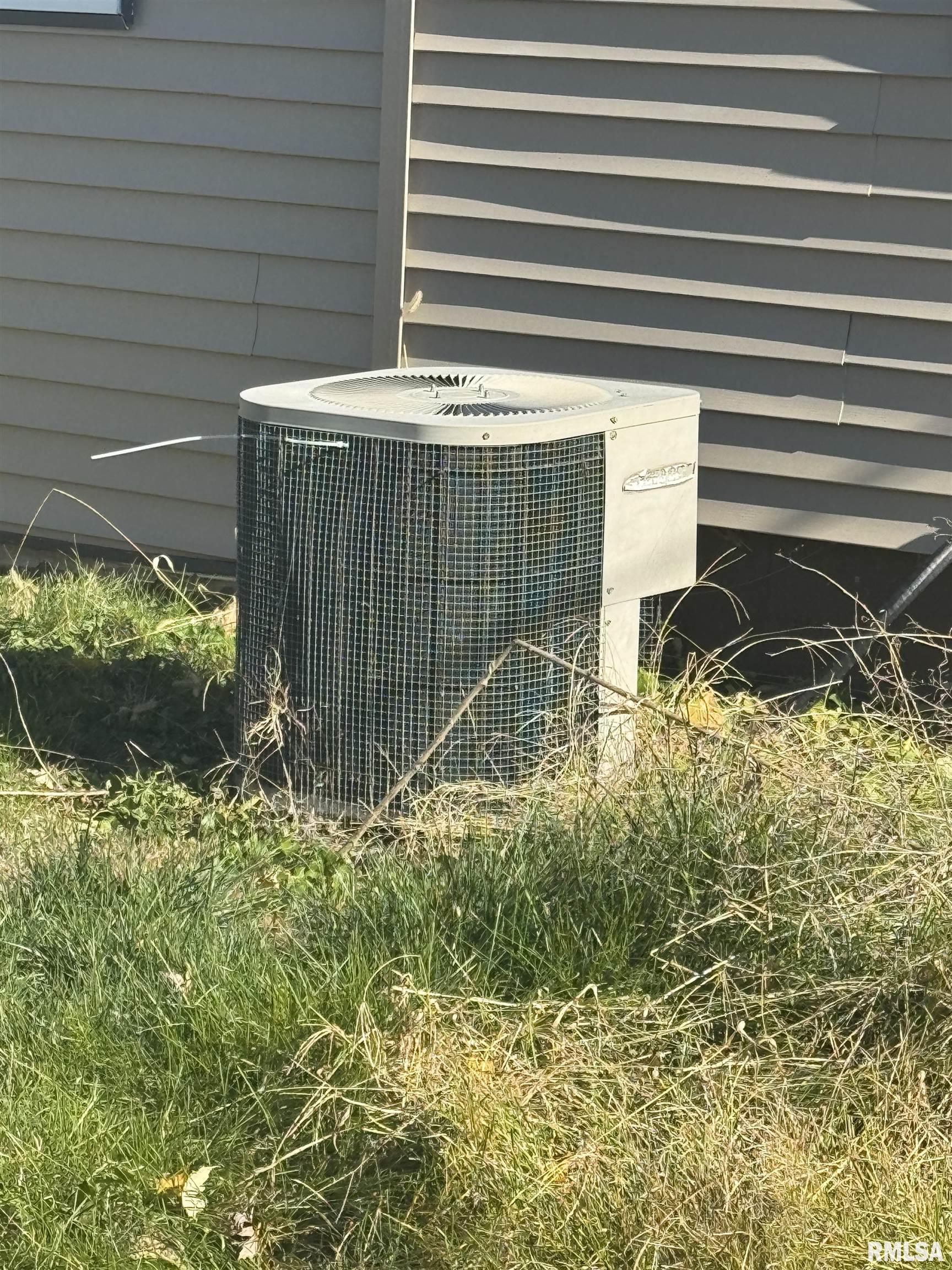 202 West Burlington Street St. David, IL 61563 - Photo 12 of 26