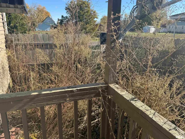 $30,000 | 202 West Burlington Street, St. David, IL 61563