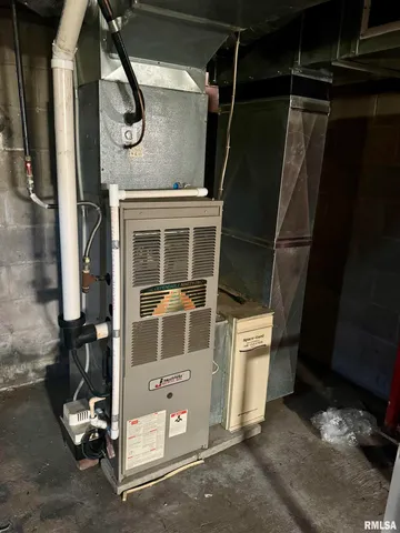 $30,000 | 202 West Burlington Street, St. David, IL 61563