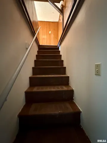 $30,000 | 202 West Burlington Street, St. David, IL 61563