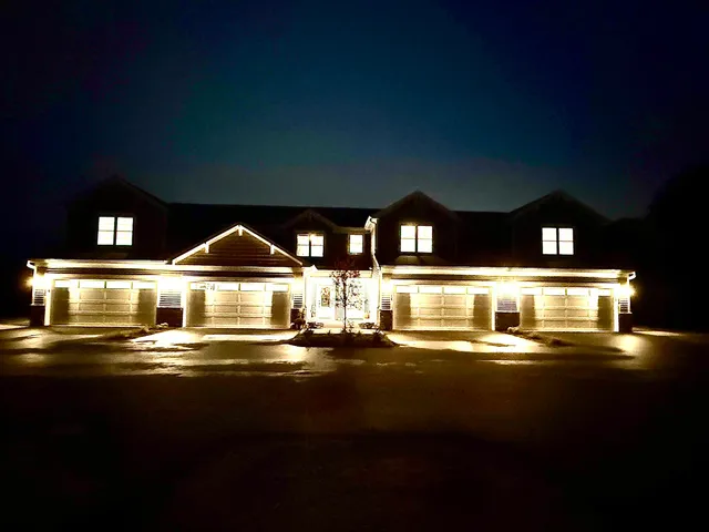 $329,900 | 3150 Bartells, Beloit, WI 53511