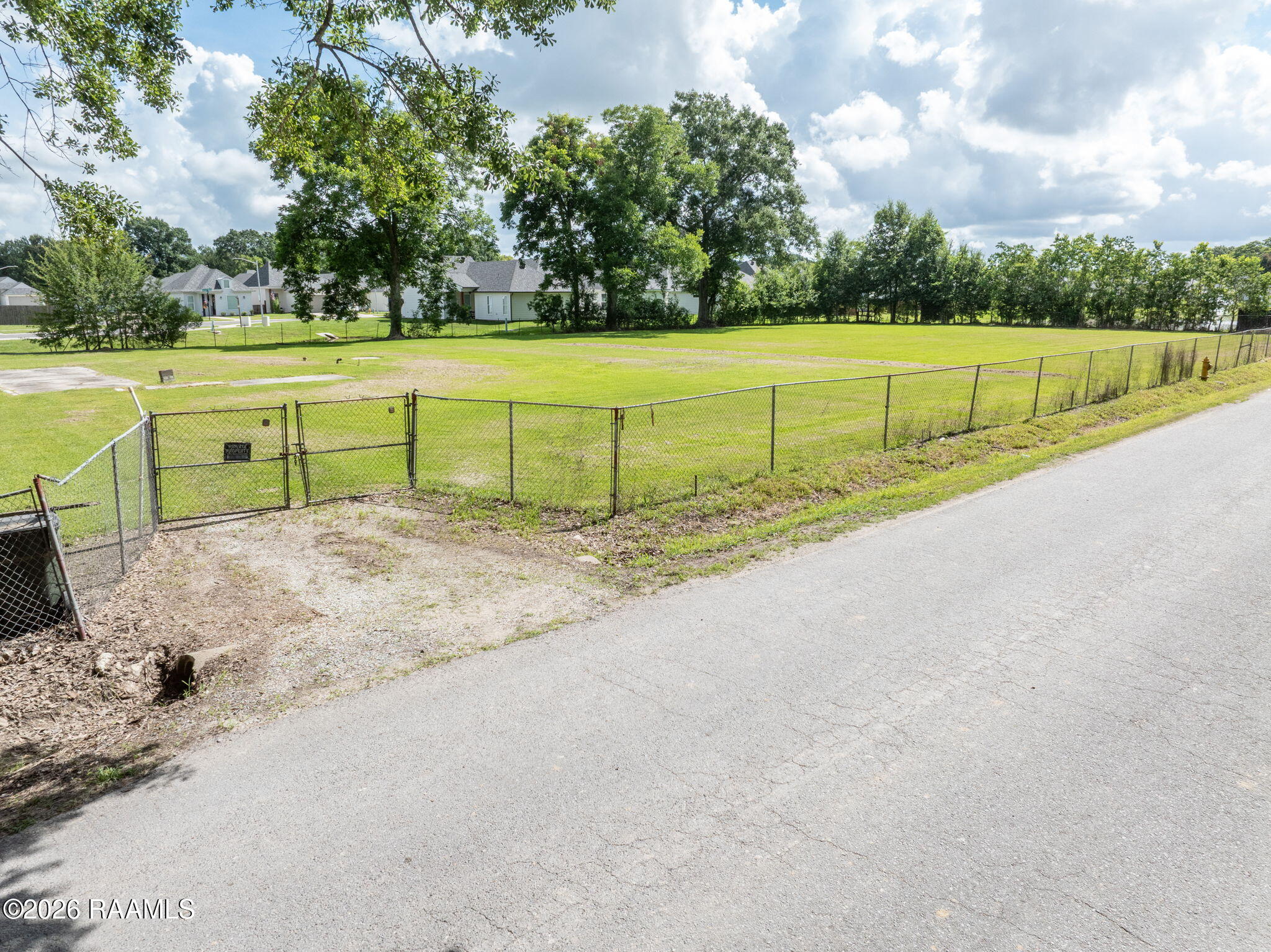 113 Des Jacques Road Lafayette, LA 70506 - Photo 3 of 12