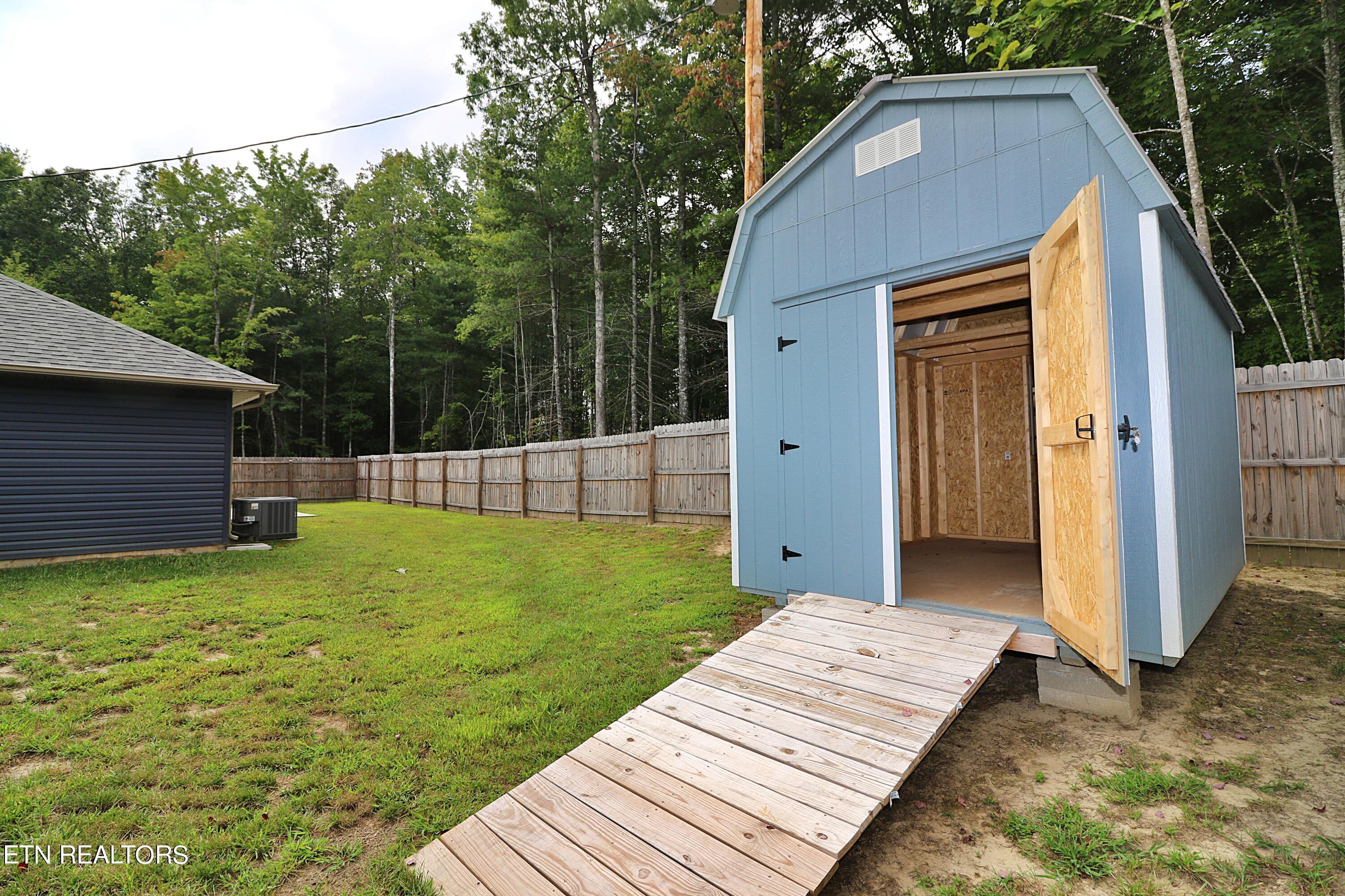 270 Kayla Lane Oneida, TN 37841 - Photo 19 of 56 094A4375