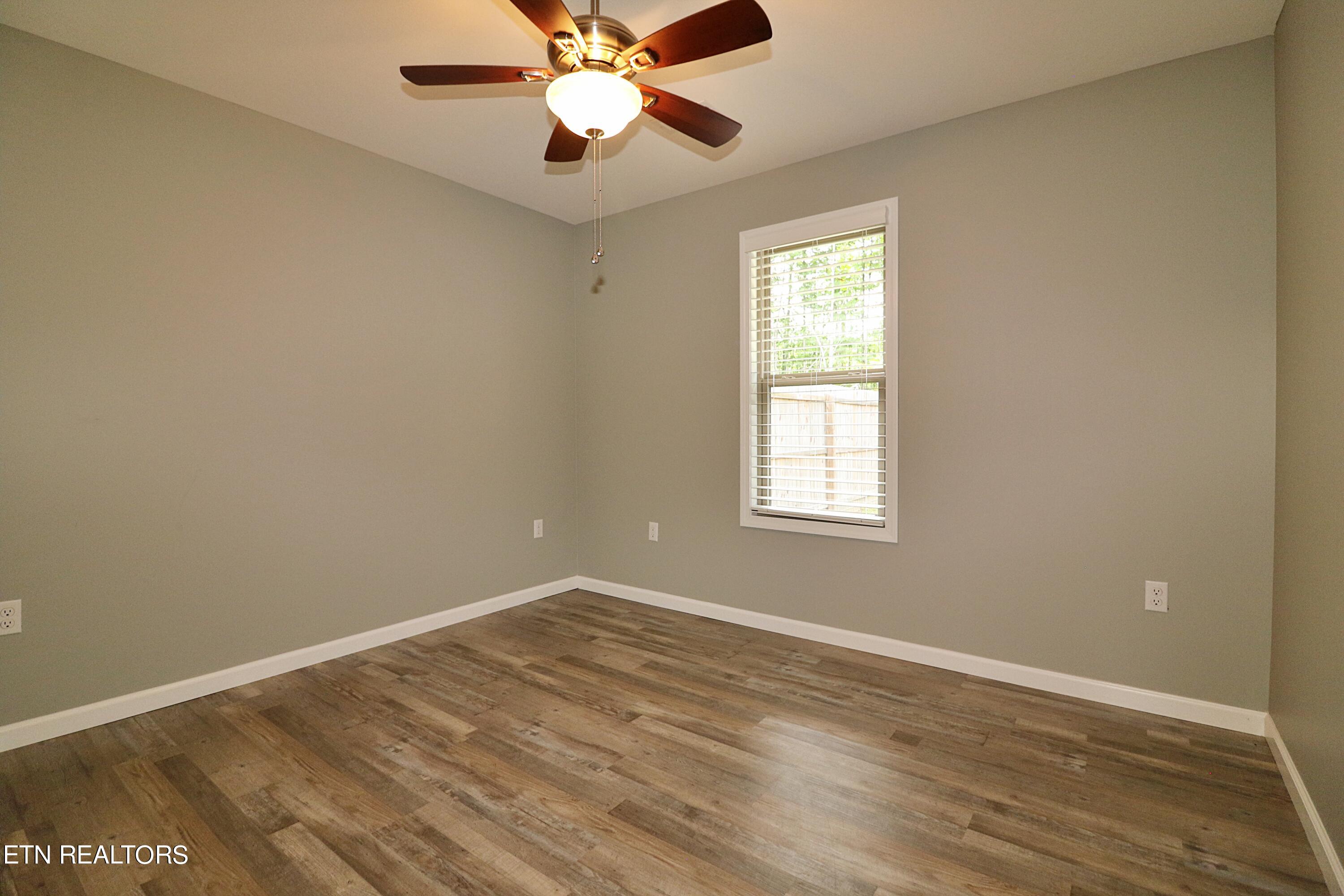 270 Kayla Lane Oneida, TN 37841 - Photo 24 of 56 094A4339