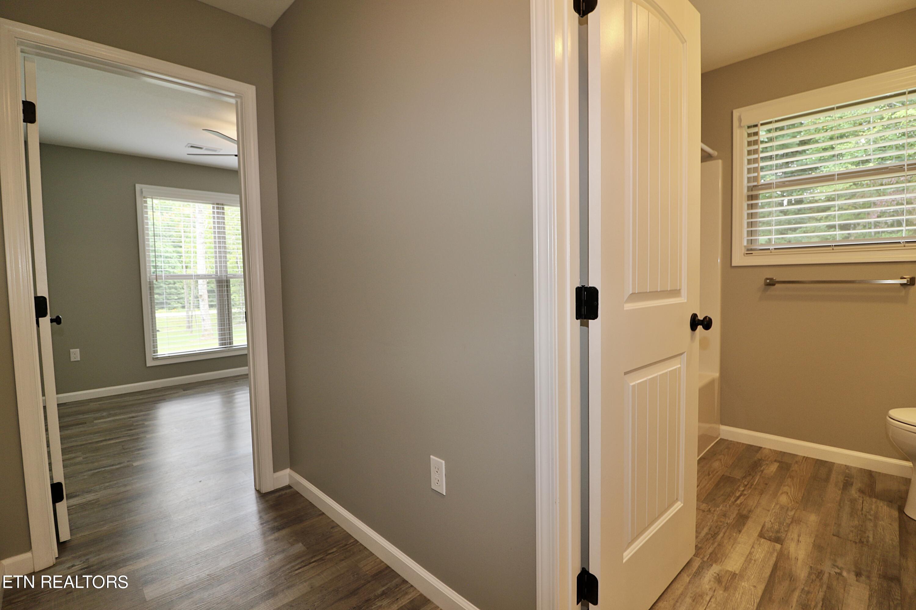 270 Kayla Lane Oneida, TN 37841 - Photo 28 of 56 094A4334