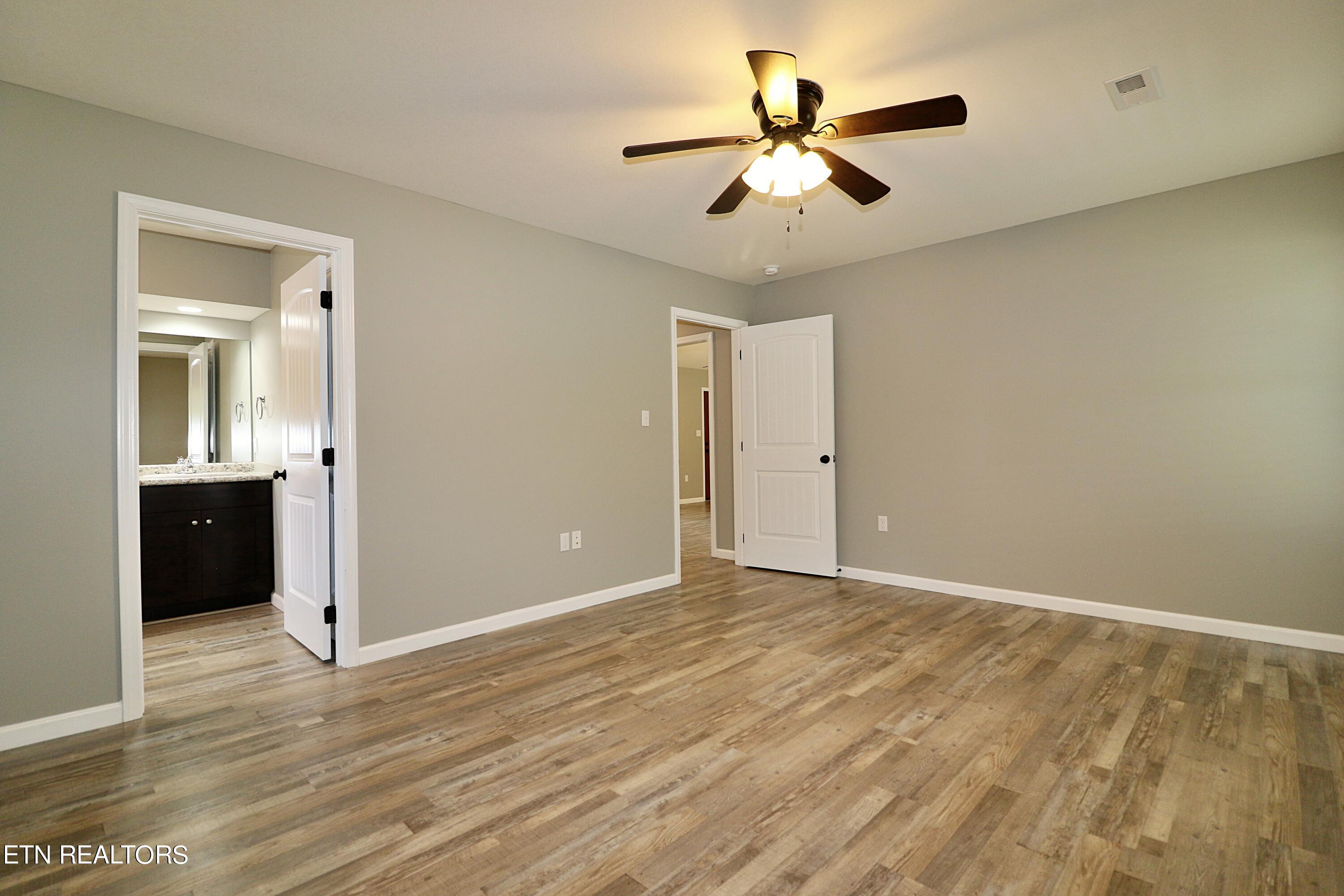 270 Kayla Lane Oneida, TN 37841 - Photo 35 of 56 094A4352