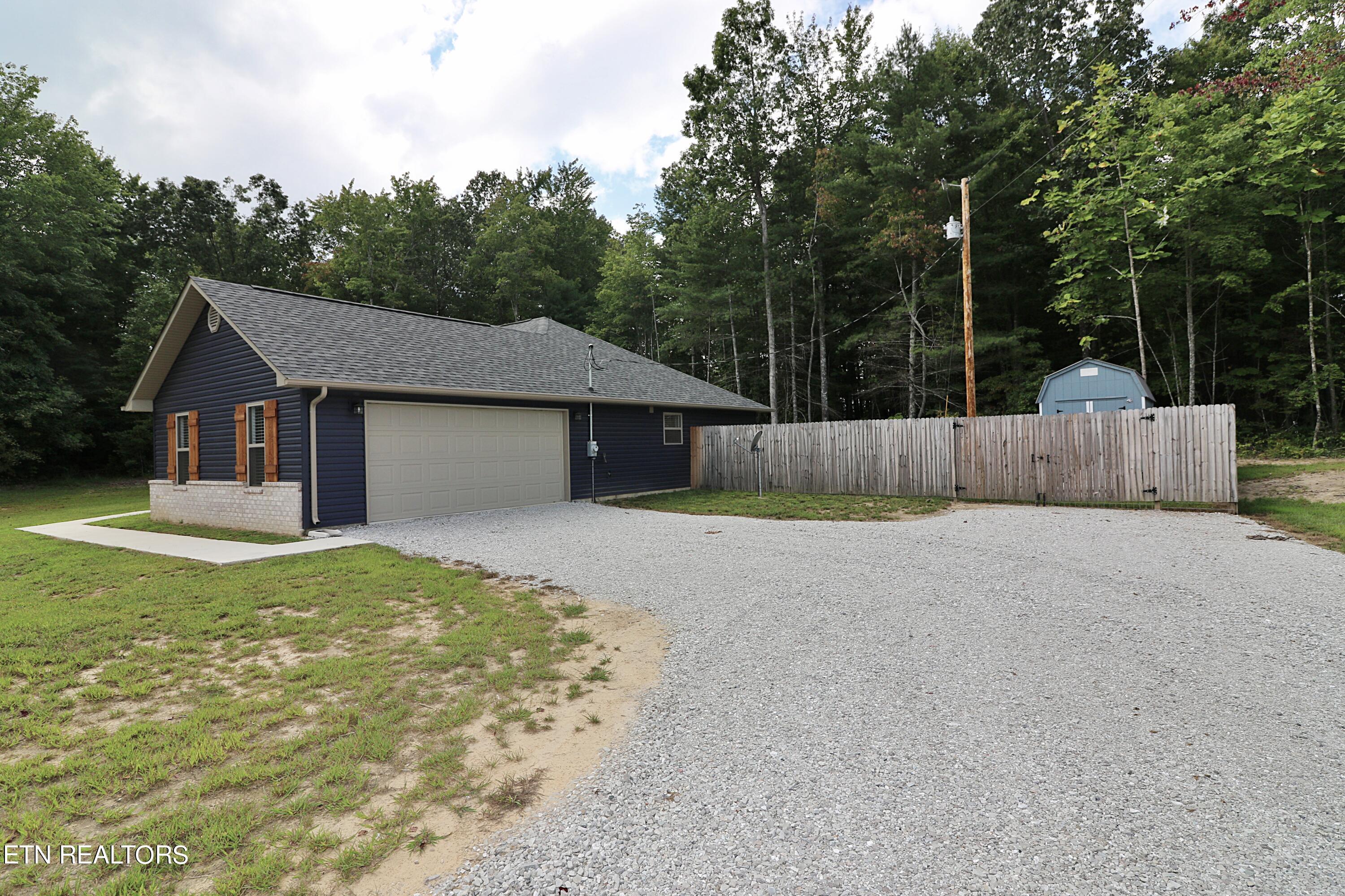 270 Kayla Lane Oneida, TN 37841 - Photo 44 of 56 094A4299