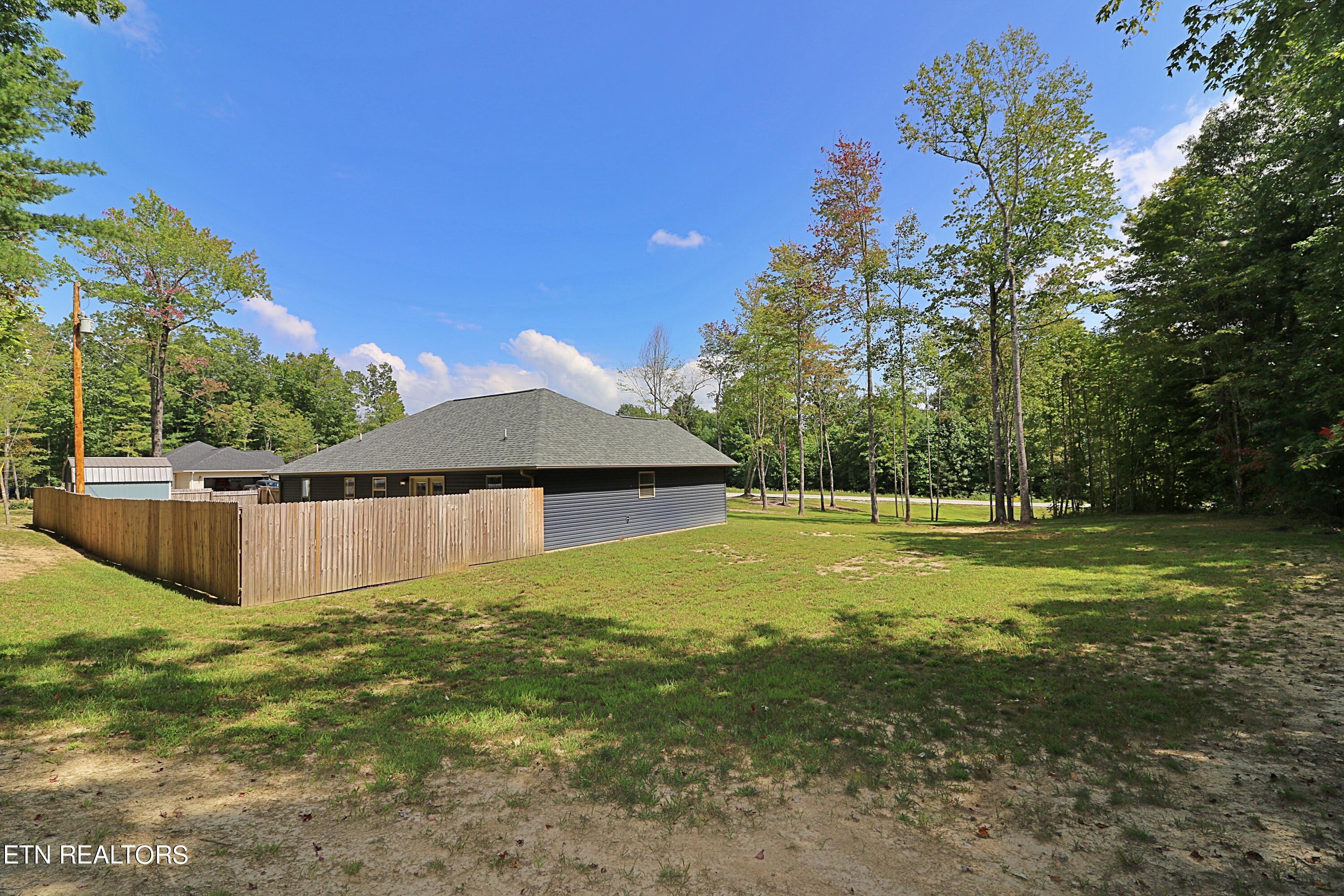 270 Kayla Lane Oneida, TN 37841 - Photo 48 of 56 094A4264