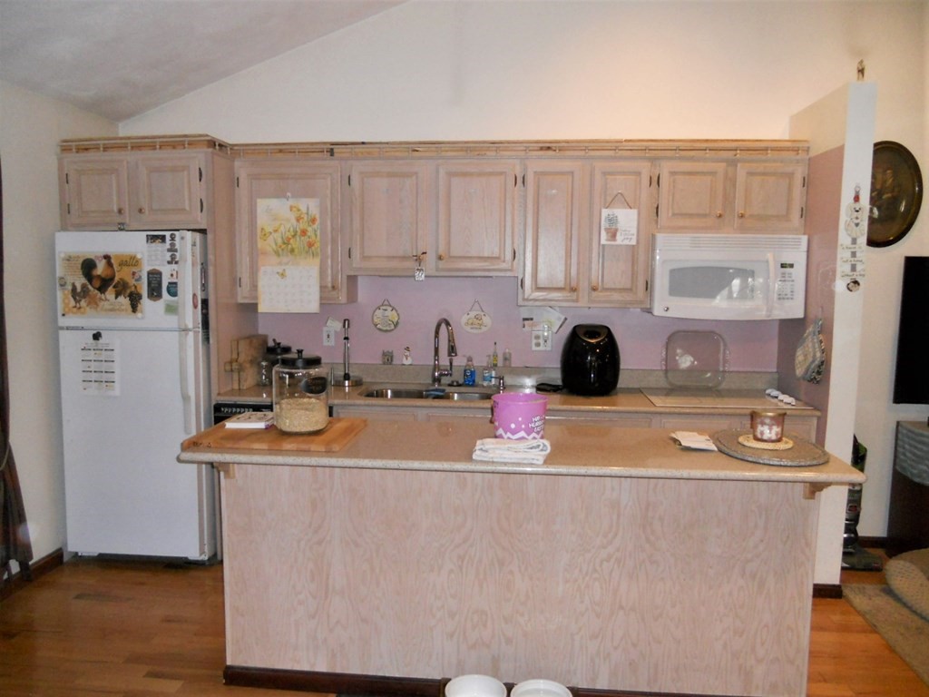 8 View Hill Road Groveland, MA 01834 - Photo 32 of 42 Gallery Image 32