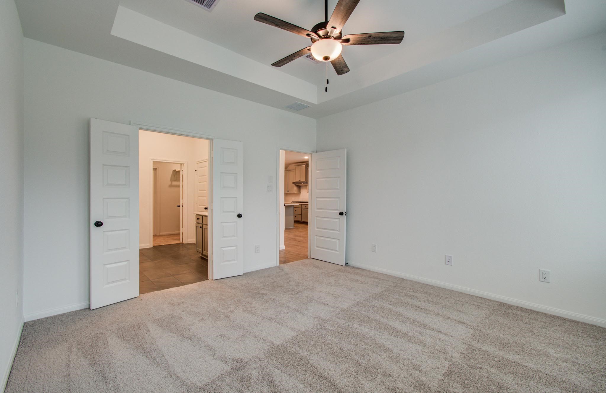 7231 Yarrow Blossom Court Katy, TX 77493 - Photo 26 of 49 a view of empty room with ceiling fan