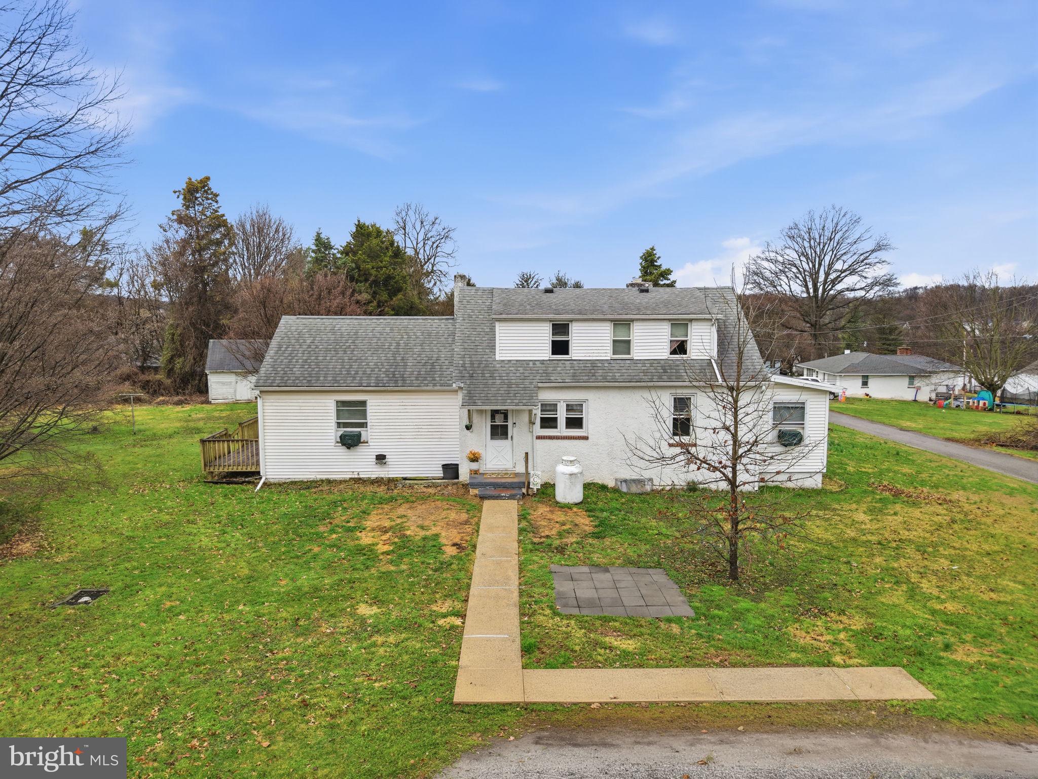 268 Ellicott Road Avondale, PA 19311 - Photo 1 of 42