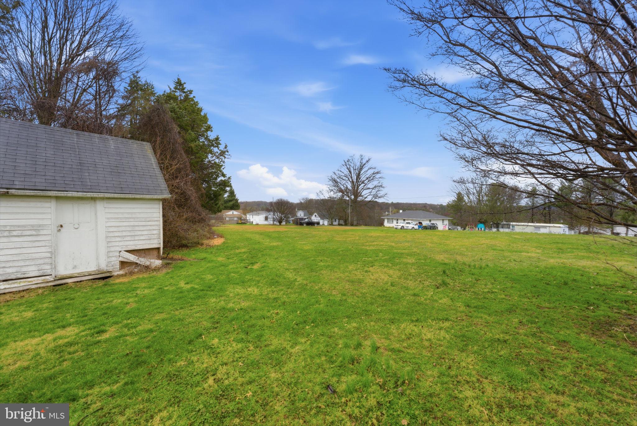 268 Ellicott Road Avondale, PA 19311 - Photo 34 of 42