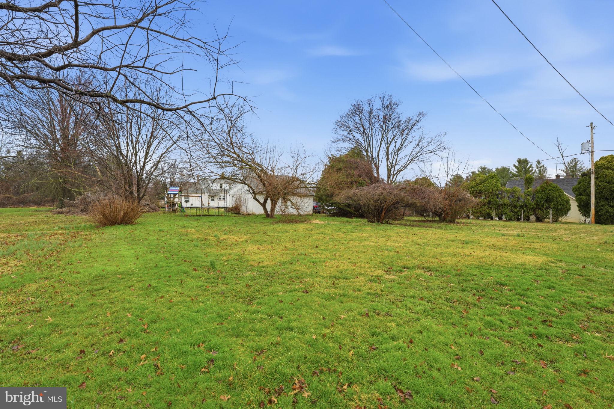 268 Ellicott Road Avondale, PA 19311 - Photo 37 of 42