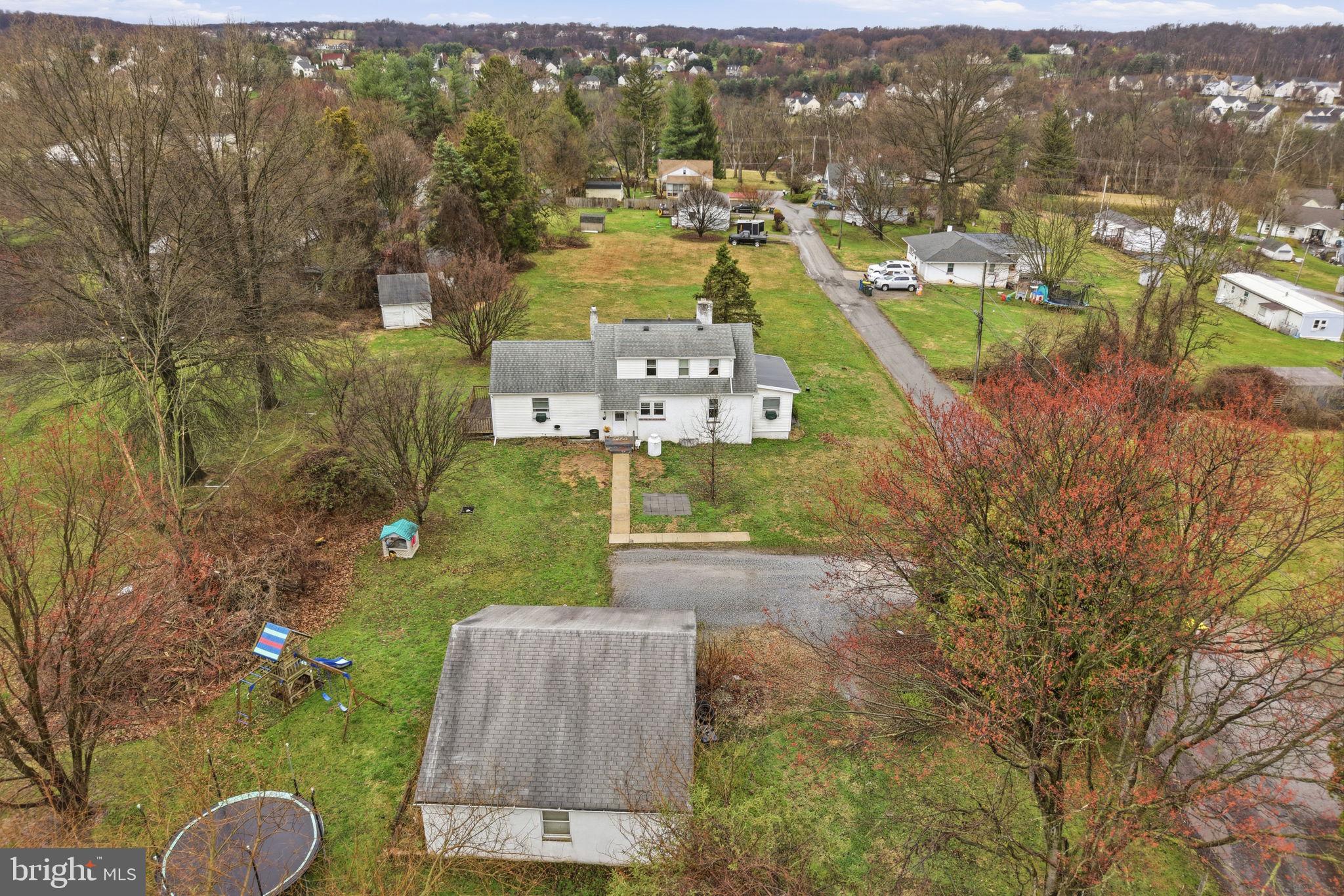 268 Ellicott Road Avondale, PA 19311 - Photo 38 of 42