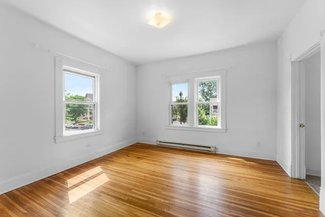 $1,900 | 2559 Aldrich Avenue South, Minneapolis, MN 55405