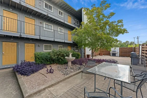 $250,000 | 3815 Guadalupe Street, Unit 303, Austin, TX 78751