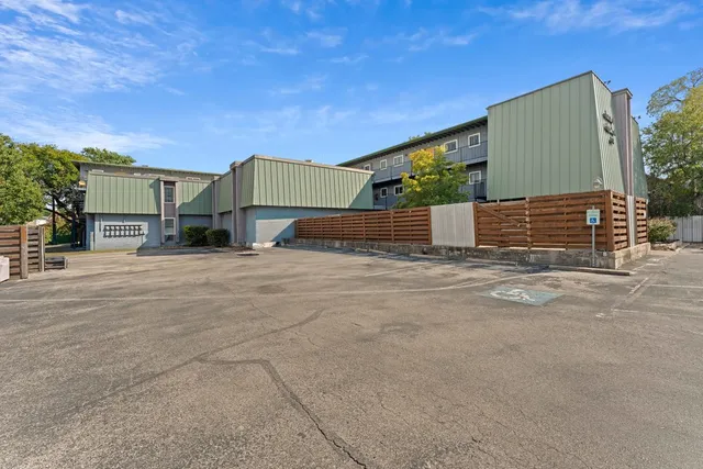 $275,000 | 3815 Guadalupe Street, Unit 303, Austin, TX 78751