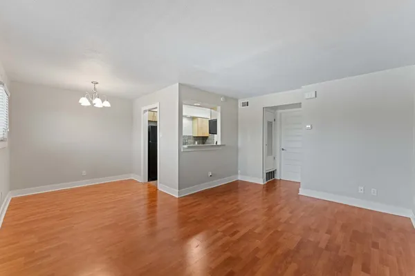 $250,000 | 3815 Guadalupe Street, Unit 303, Austin, TX 78751