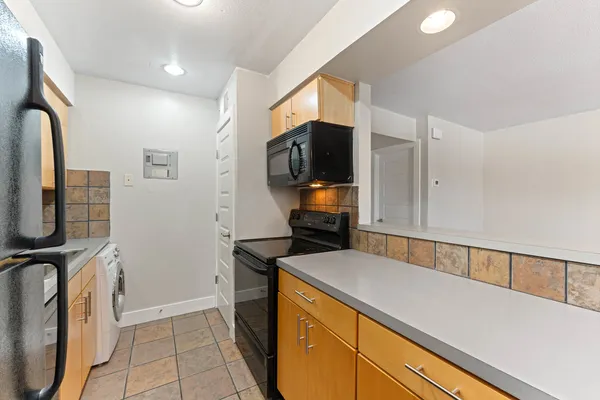 $250,000 | 3815 Guadalupe Street, Unit 303, Austin, TX 78751